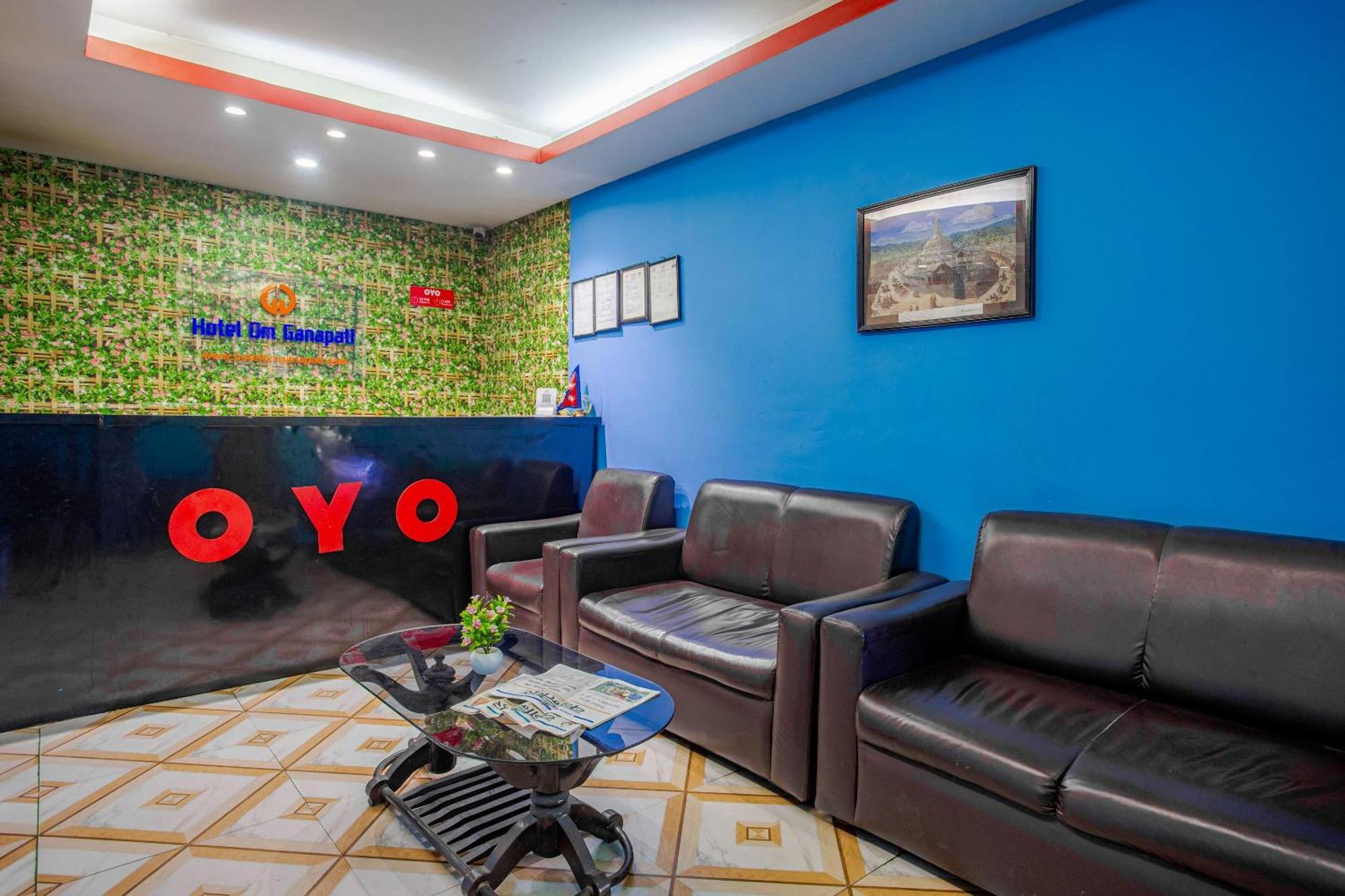 Oyo 808 Hotel Om Ganapati Pvt Ltd Kathmandu Esterno foto